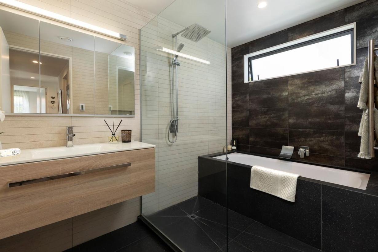 Hot Deal! Sky Stars Garden View Waking To The Beach Close To City Centre Auckland Exterior foto